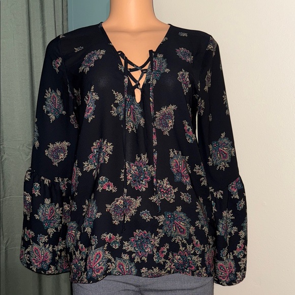 abercrombie kids Tops - Abercrombie Black Floral Lace-Up Blouse